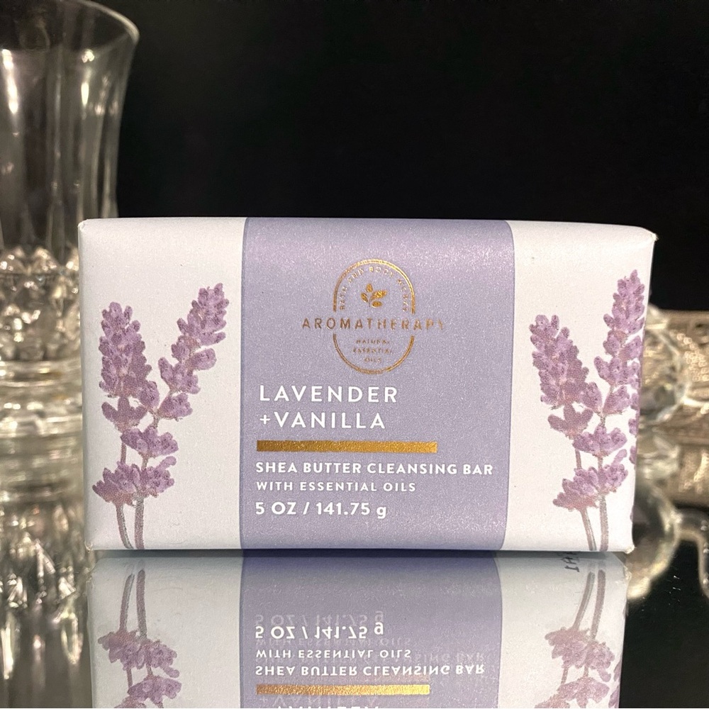 Bath and Body Works Aromatherapy Lavender + Vanilla Bar